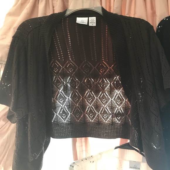 ❗️Sold❗️3x Jacklyn Smith knit Shrugs - Picture 2 of 7